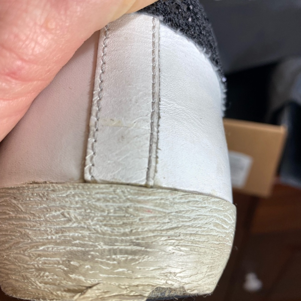 Shoes Golden Goose Superstars Rare and sold out at Neiman Marcus - Picture 10 of 14